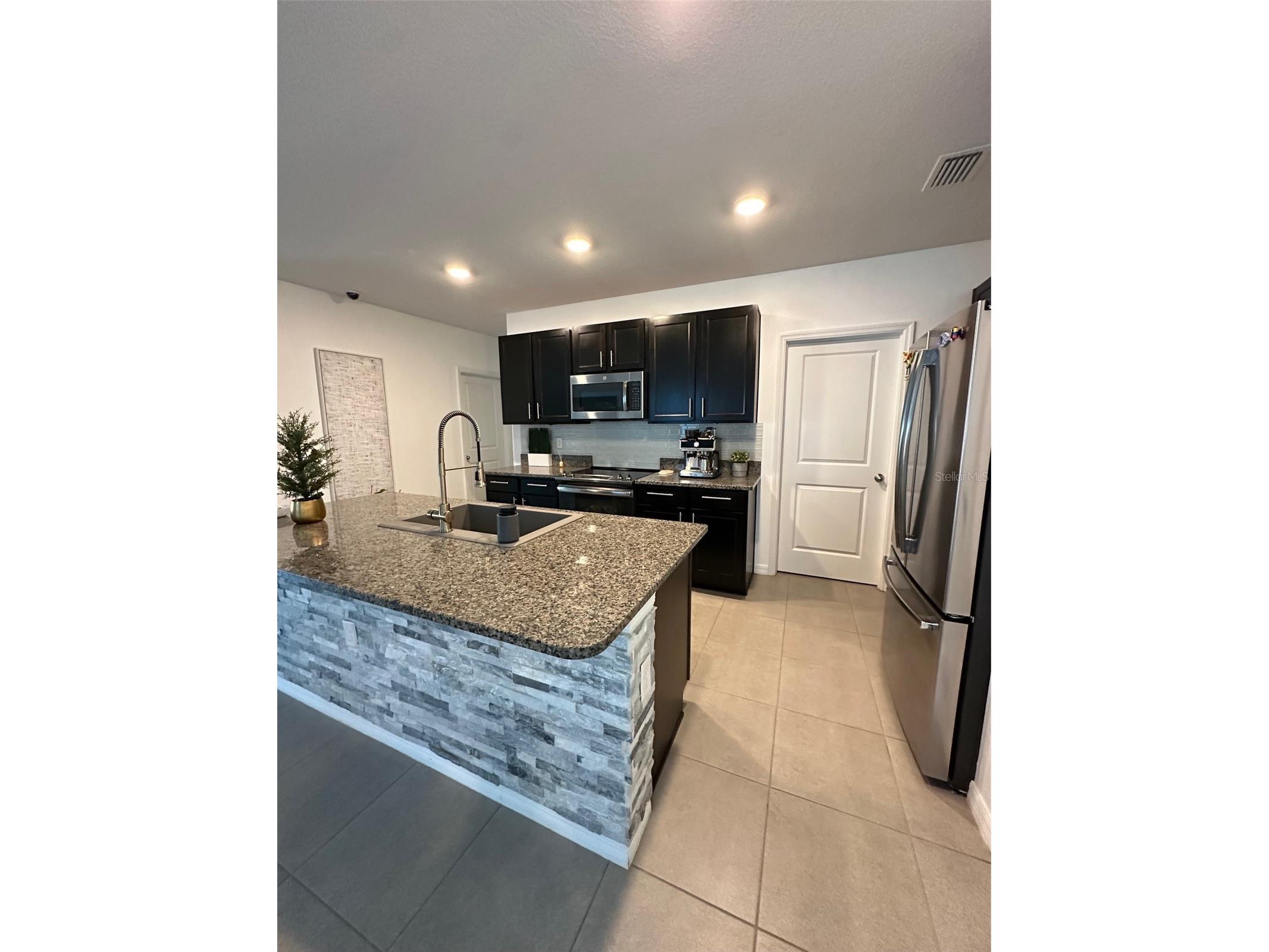 11167 Leland Groves Drive Riverview FL 33579 TB8476437 image14