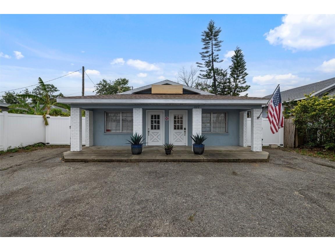 1117 30th Avenue W Bradenton FL 34205 A4642995 image1