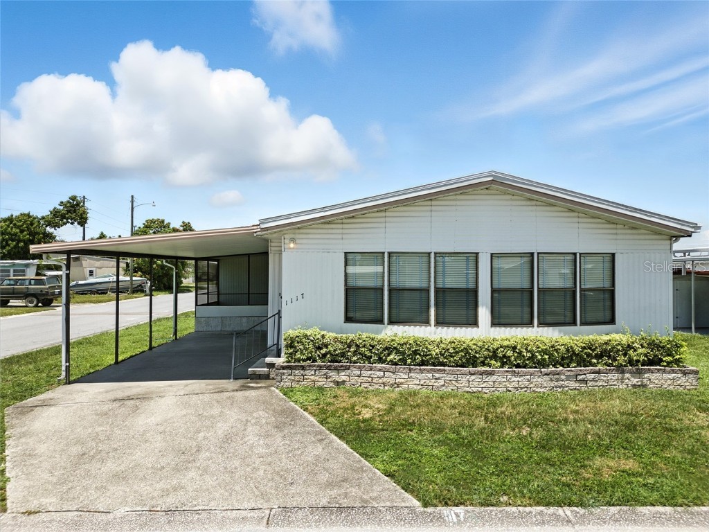 1117 50th Avenue W Bradenton FL 34207 W7877943 image1