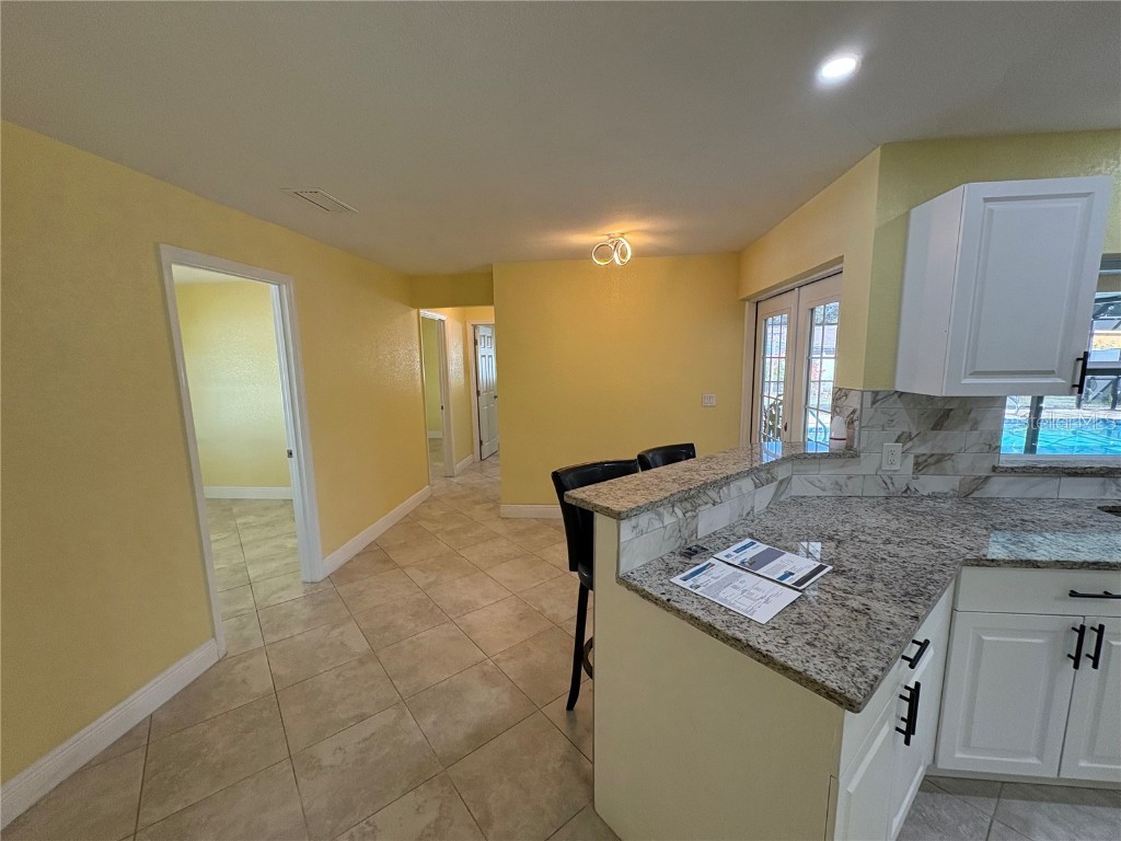 1117 Angela Maria Road Sarasota FL 34243 A4670431 image20