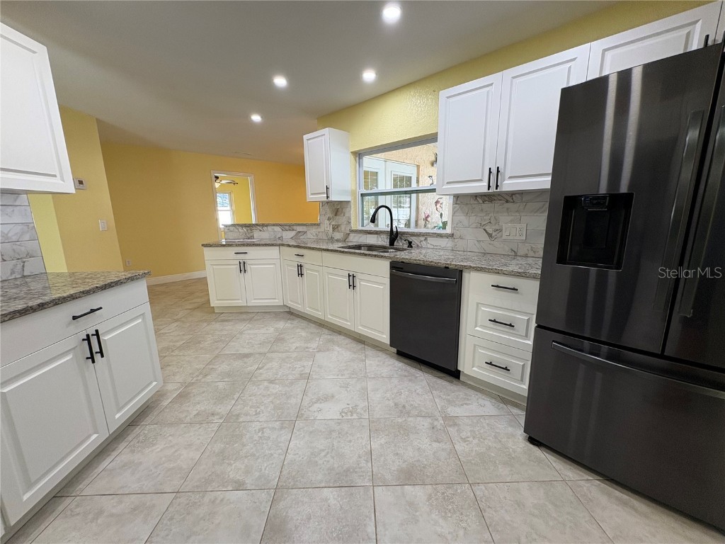 1117 Angela Maria Road Sarasota FL 34243 A4670431 image22