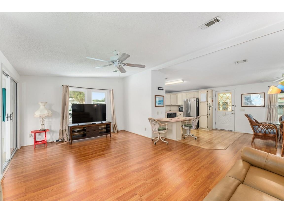 1117 Paradise Drive Lady Lake FL 32159 A4659524 image15