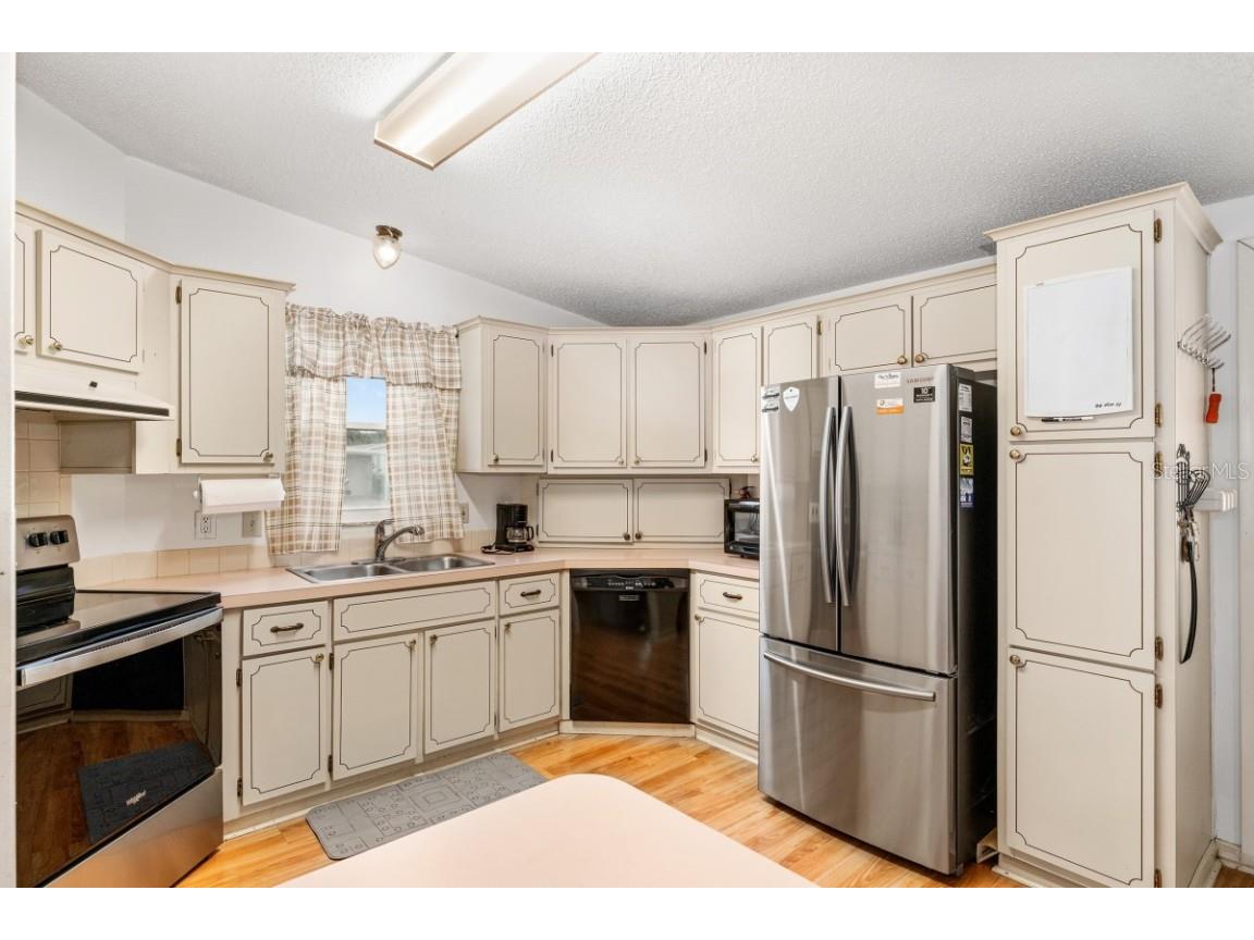 1117 Paradise Drive Lady Lake FL 32159 A4659524 image7