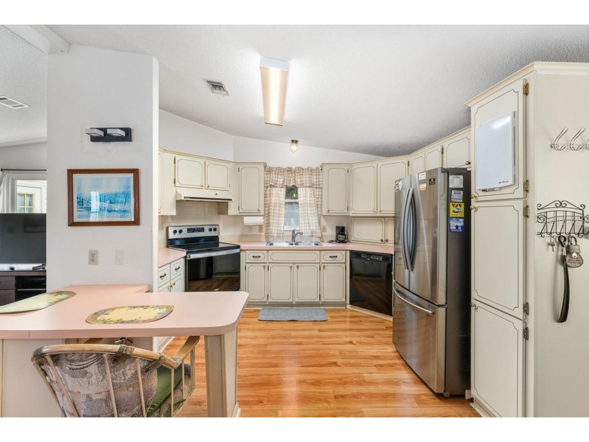 1117 Paradise Drive Lady Lake FL 32159 A4659524 image8