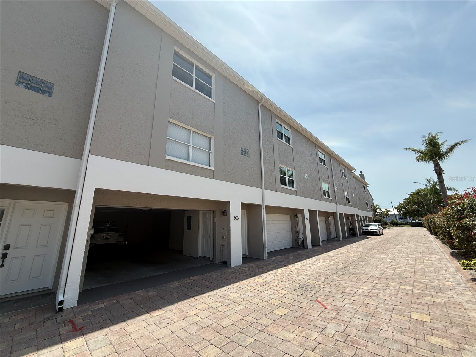 1117 Pinellas Bayway S #303 Tierra Verde FL 33715 TB8509135 image2