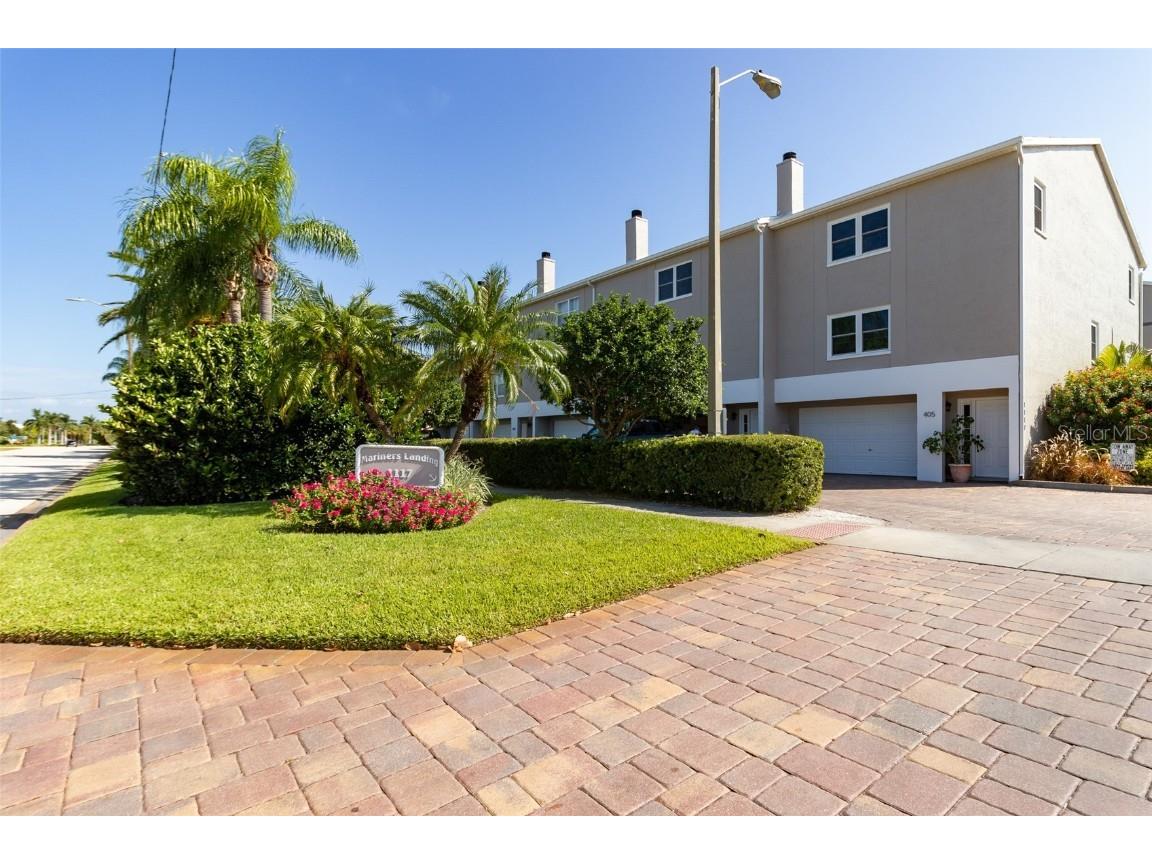 1117 Pinellas Bayway S #404 Tierra Verde FL 33715 U8139463 image1