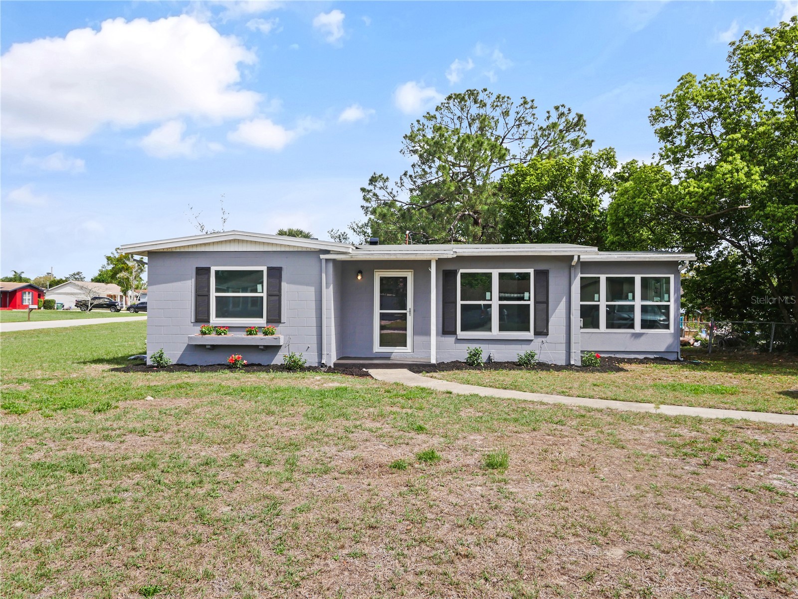 1117 W Embassy Drive Deltona FL 32725 O6394676 image1