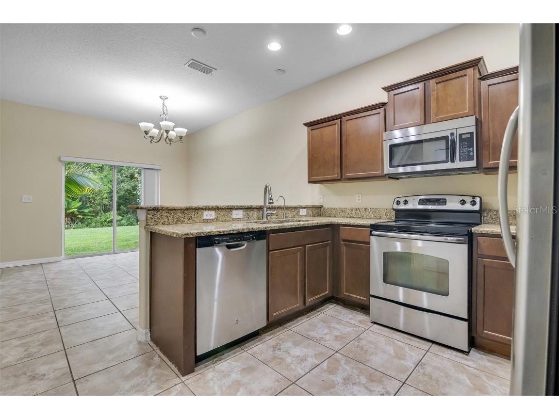 11179 Savannah Landing Circle Orlando FL 32832 O6346543 image4