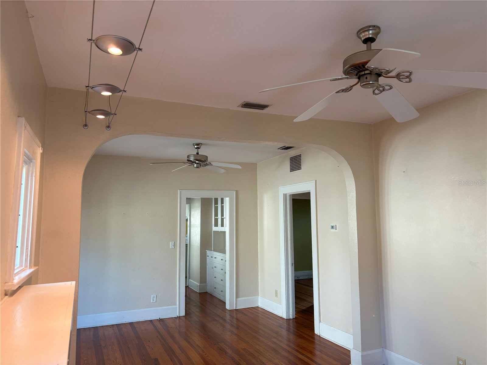 1118 23rd Avenue N Saint Petersburg FL 33704 TB8505201 image18
