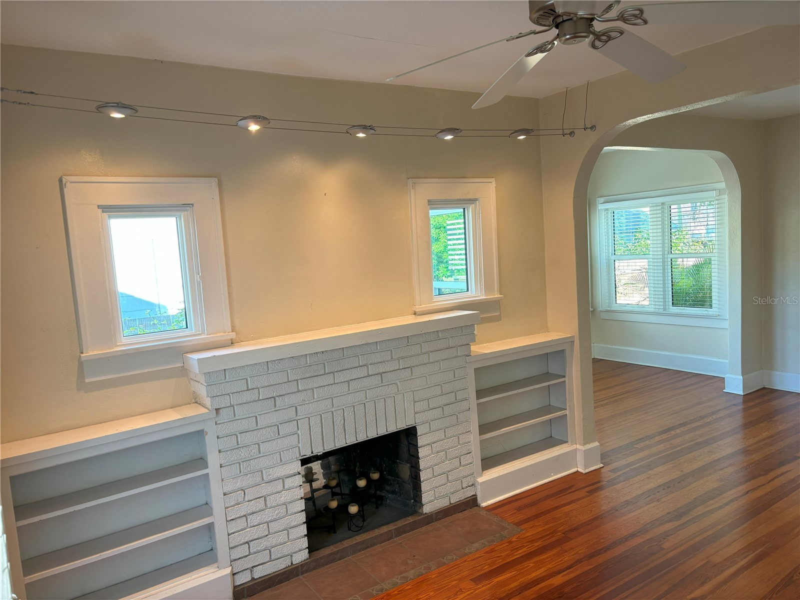 1118 23rd Avenue N Saint Petersburg FL 33704 TB8505201 image19