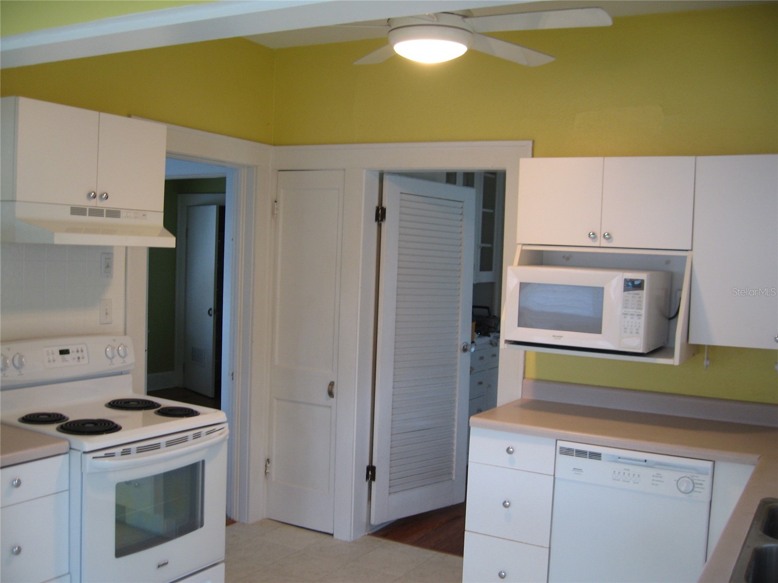 1118 23rd Avenue N Saint Petersburg FL 33704 TB8505201 image8
