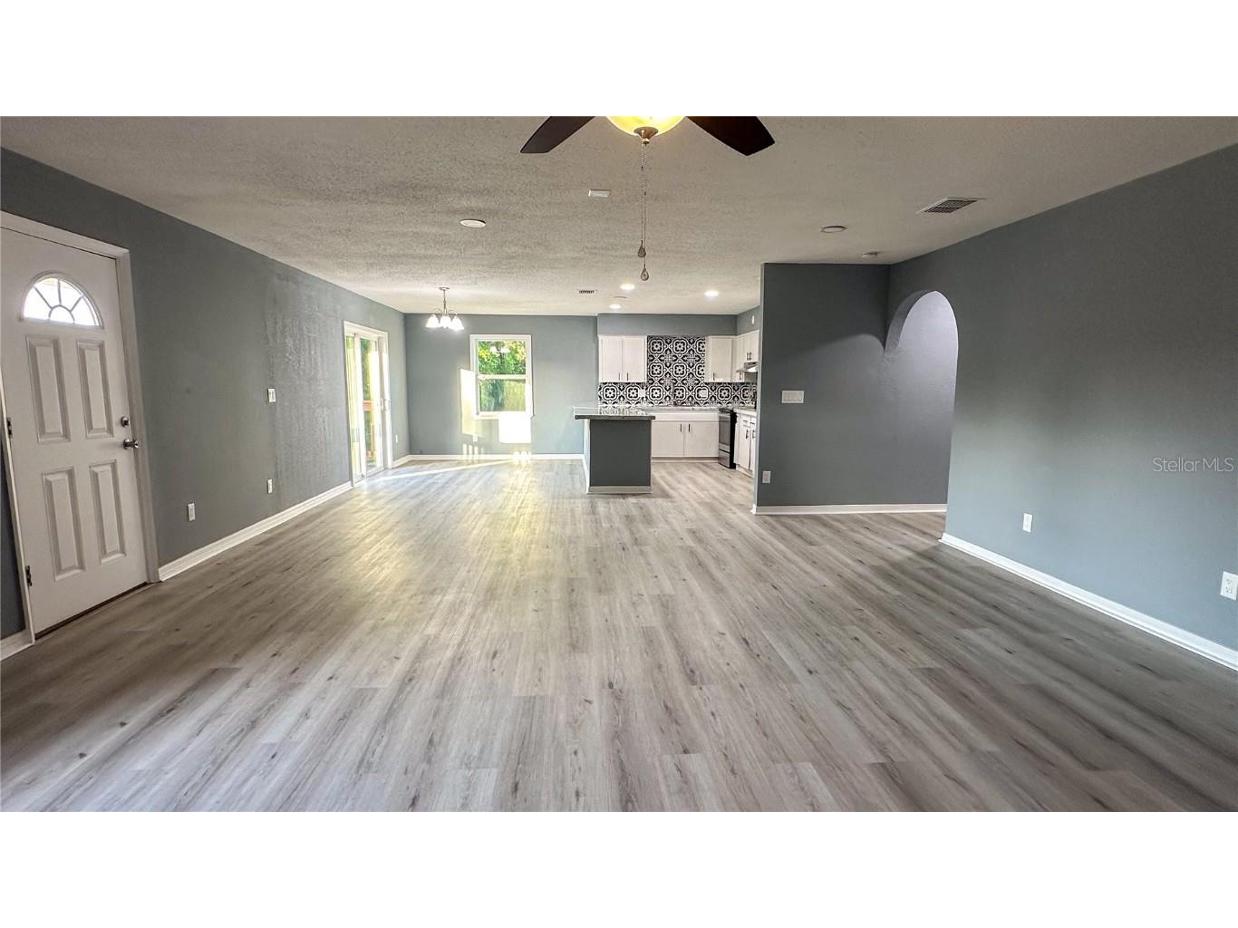 1118 Cr 440 Lake Panasoffkee FL 33538 OM706488 image21