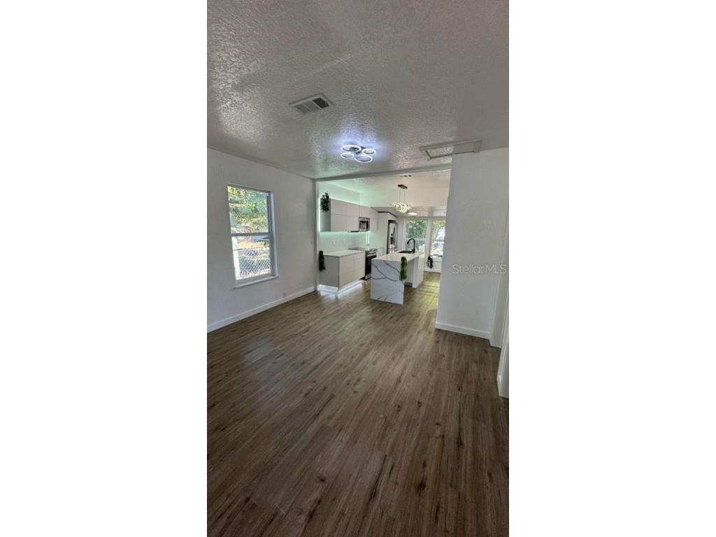 1118 E Linebaugh Avenue Tampa FL 33612 O6362921 image12