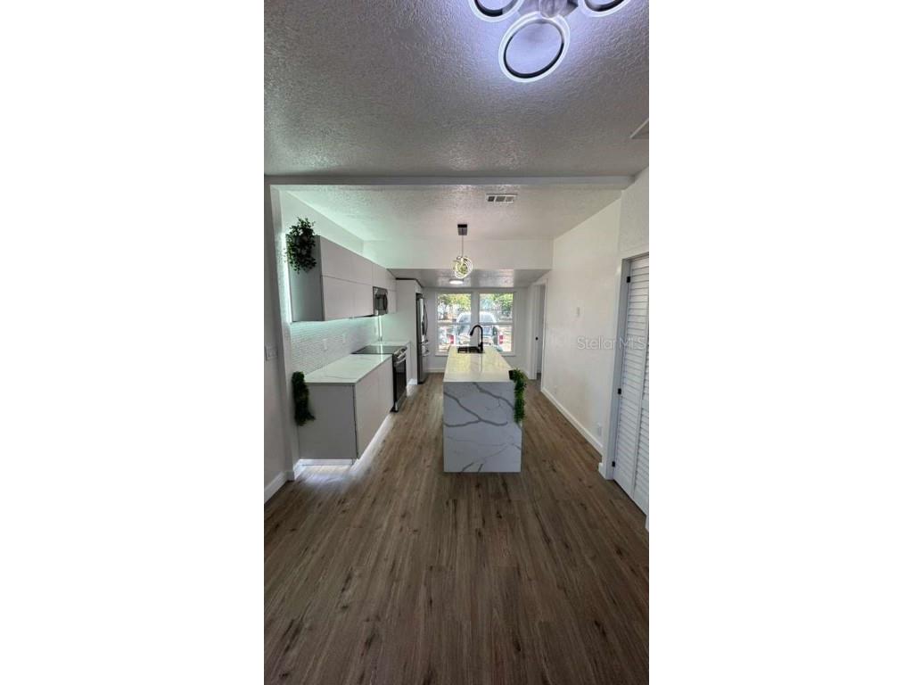 1118 E Linebaugh Avenue Tampa FL 33612 O6362921 image17