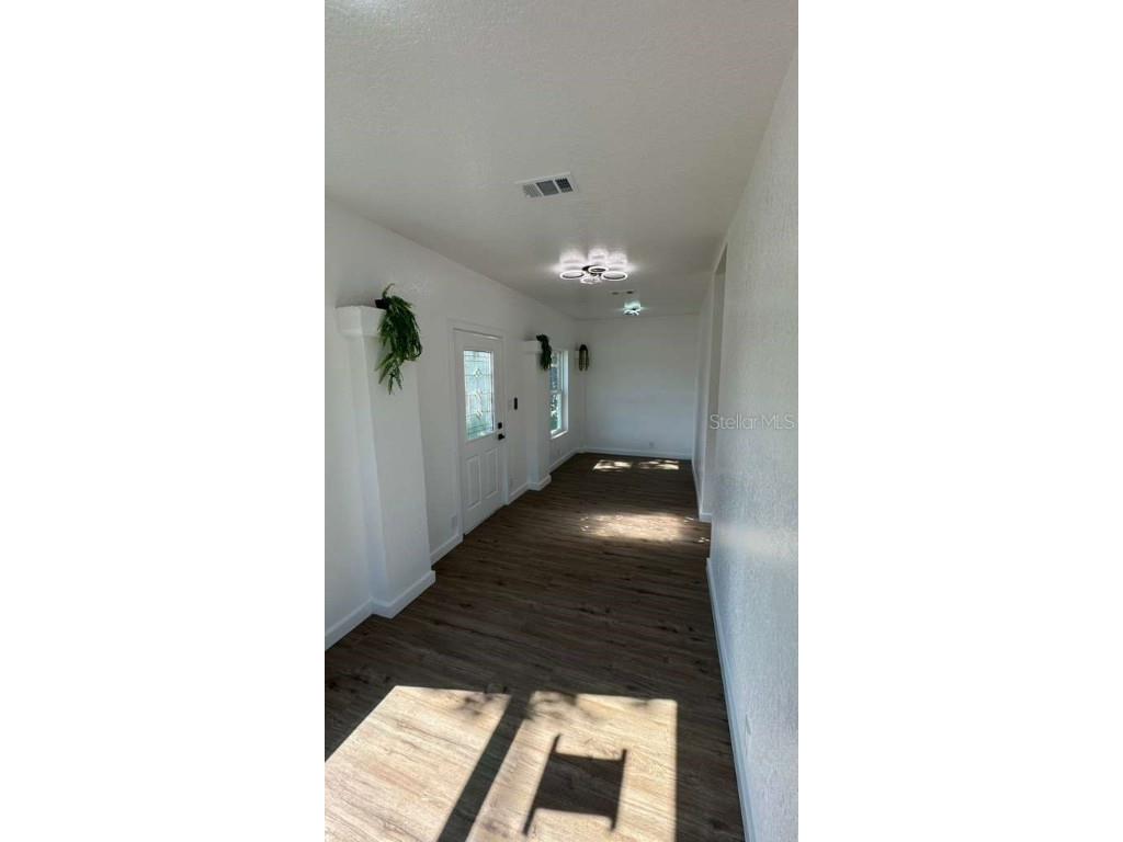 1118 E Linebaugh Avenue Tampa FL 33612 O6362921 image27