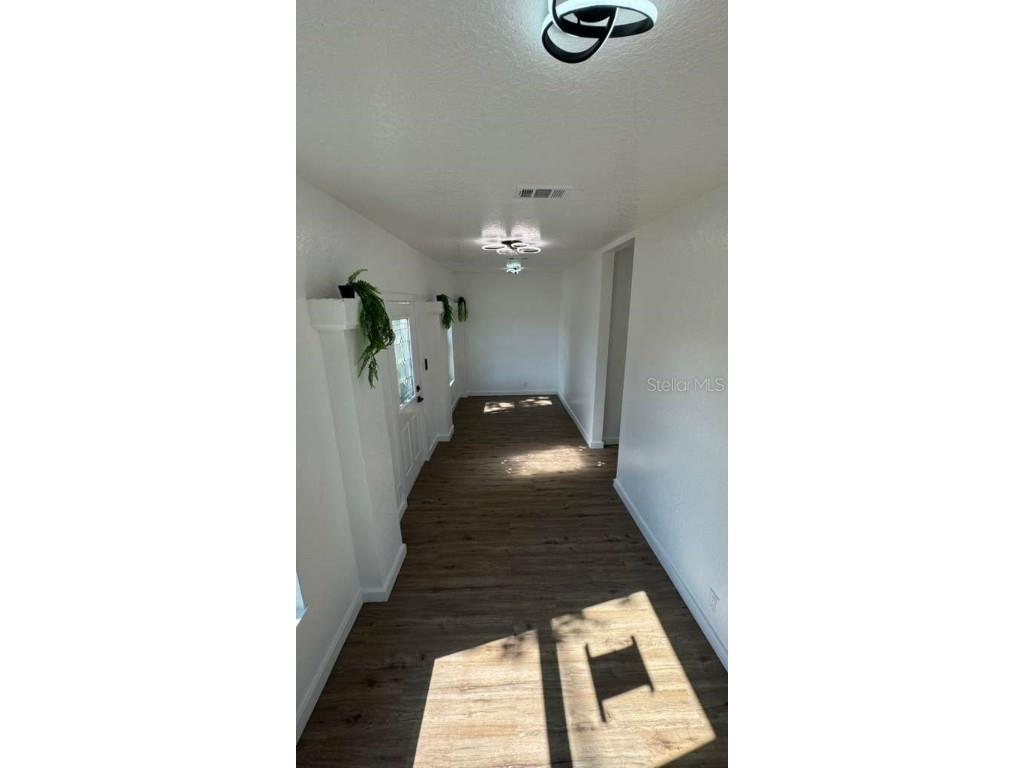 1118 E Linebaugh Avenue Tampa FL 33612 O6362921 image28