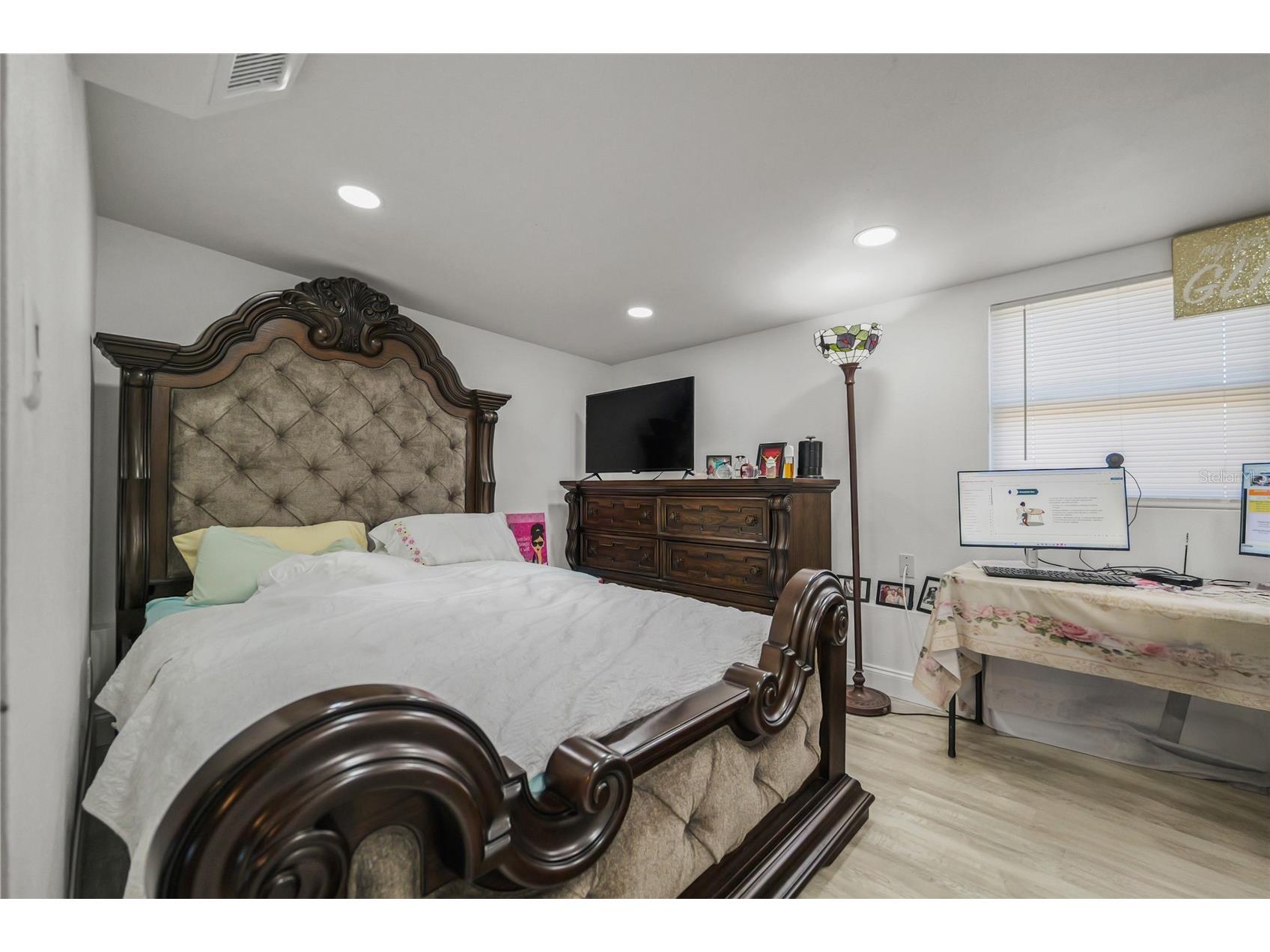 1118 Excalibur Street Holiday FL 34690 TB8522322 image12