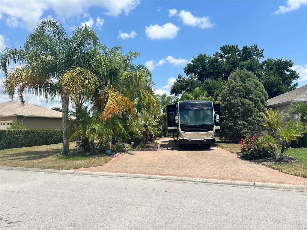 1118 Motorcoach Drive Polk City FL 33868 L4944572 image1