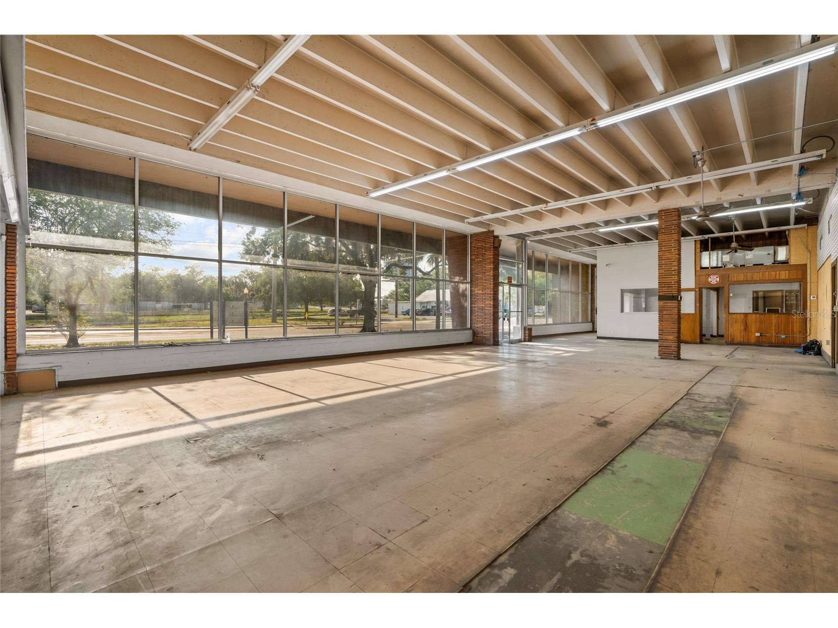 1118 N Magnolia Avenue Ocala FL 34475 OM725110 image21