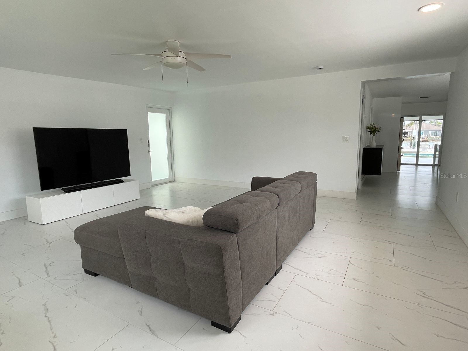 11180 9th Street E Treasure Island FL 33706 TB8514592 image14