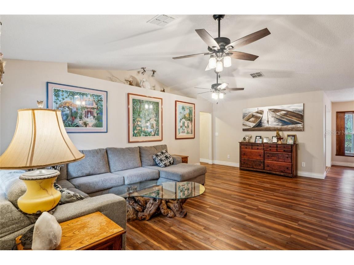 11185 Cleever Street Weeki Wachee FL 34614 W7881024 image13