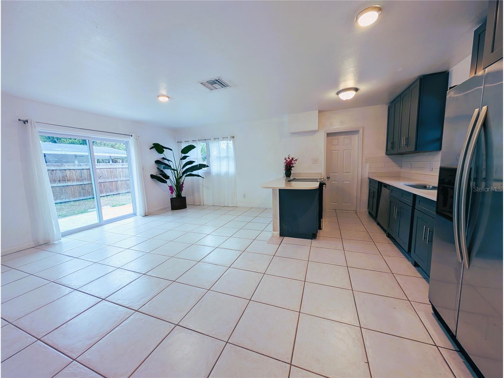 1119 40th Street Sarasota FL 34234 A4686789 image2