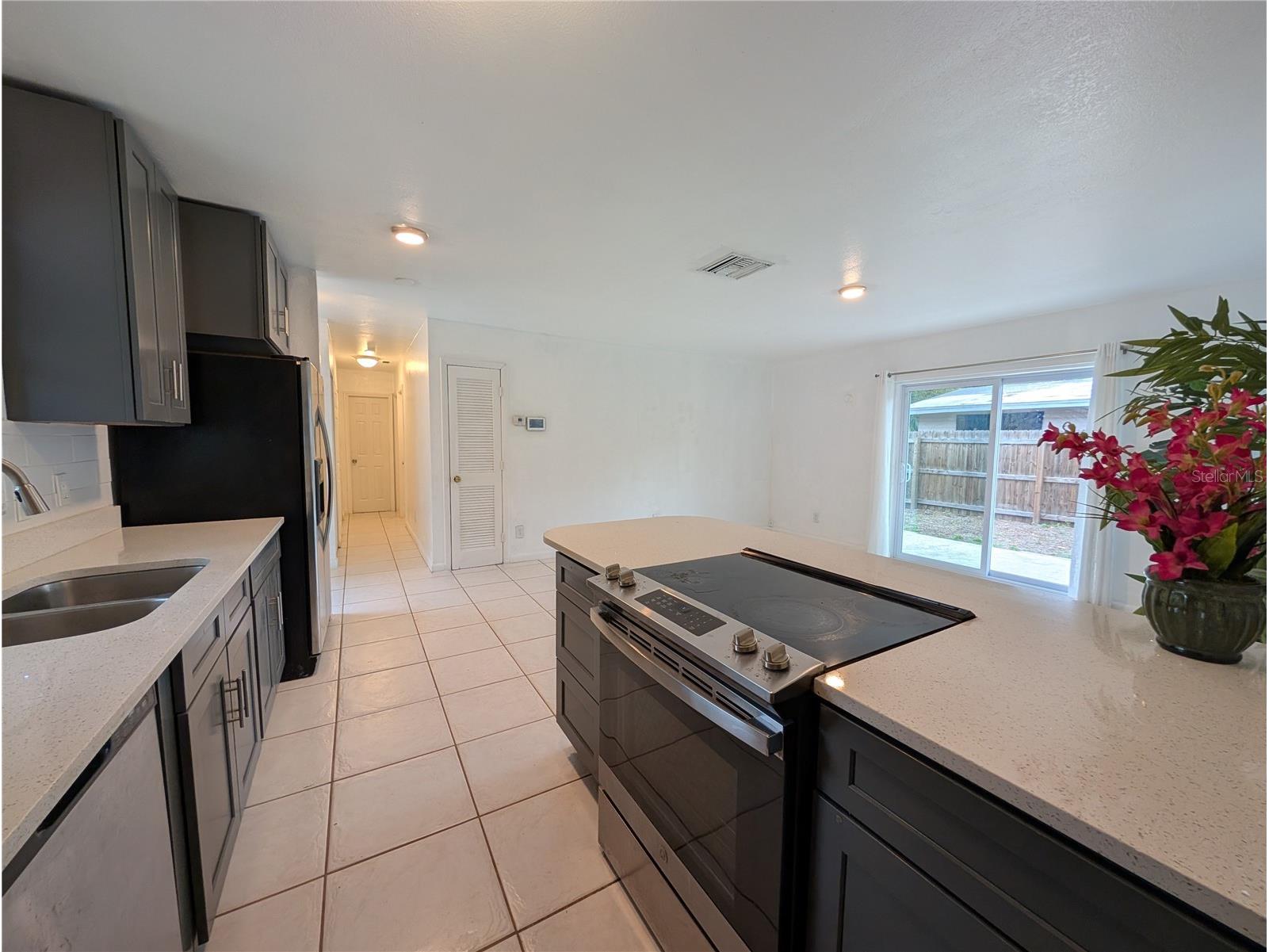 1119 40th Street Sarasota FL 34234 A4686789 image5