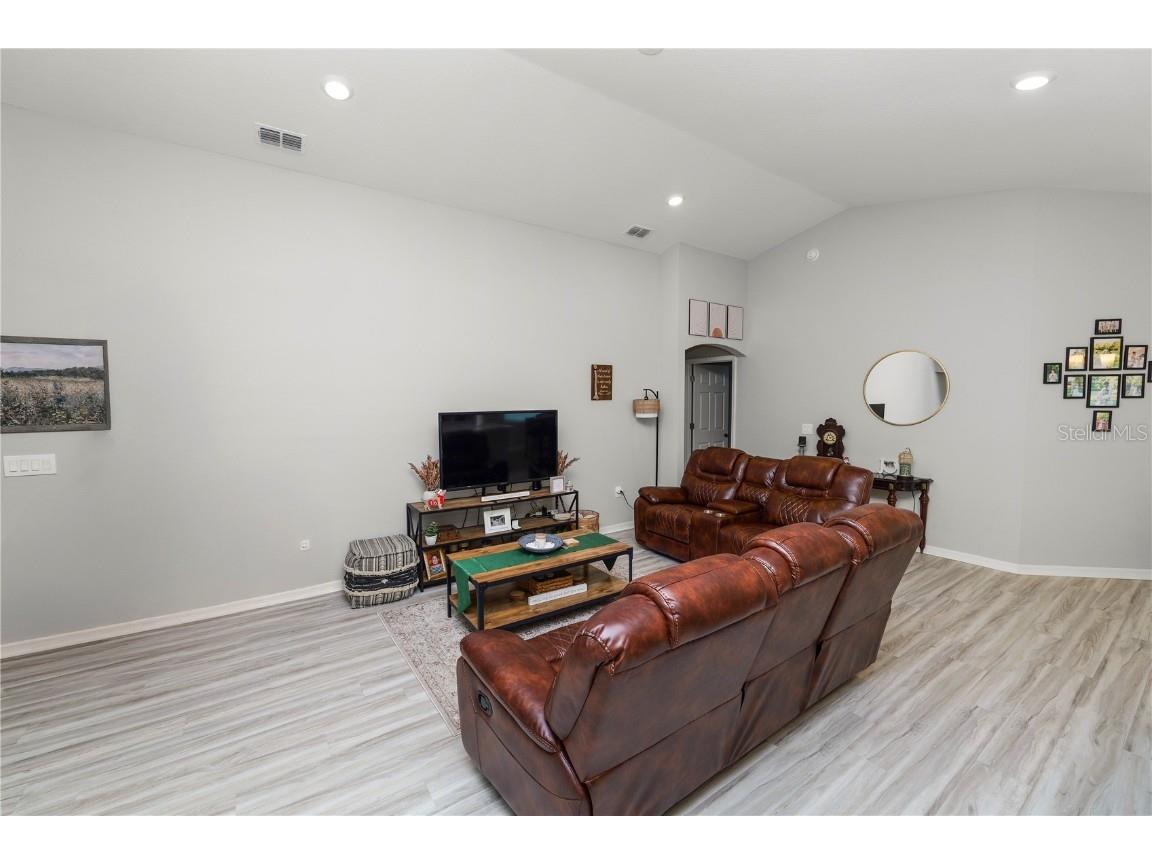 1119 Aruba Avenue Mulberry FL 33860 L4957854 image6