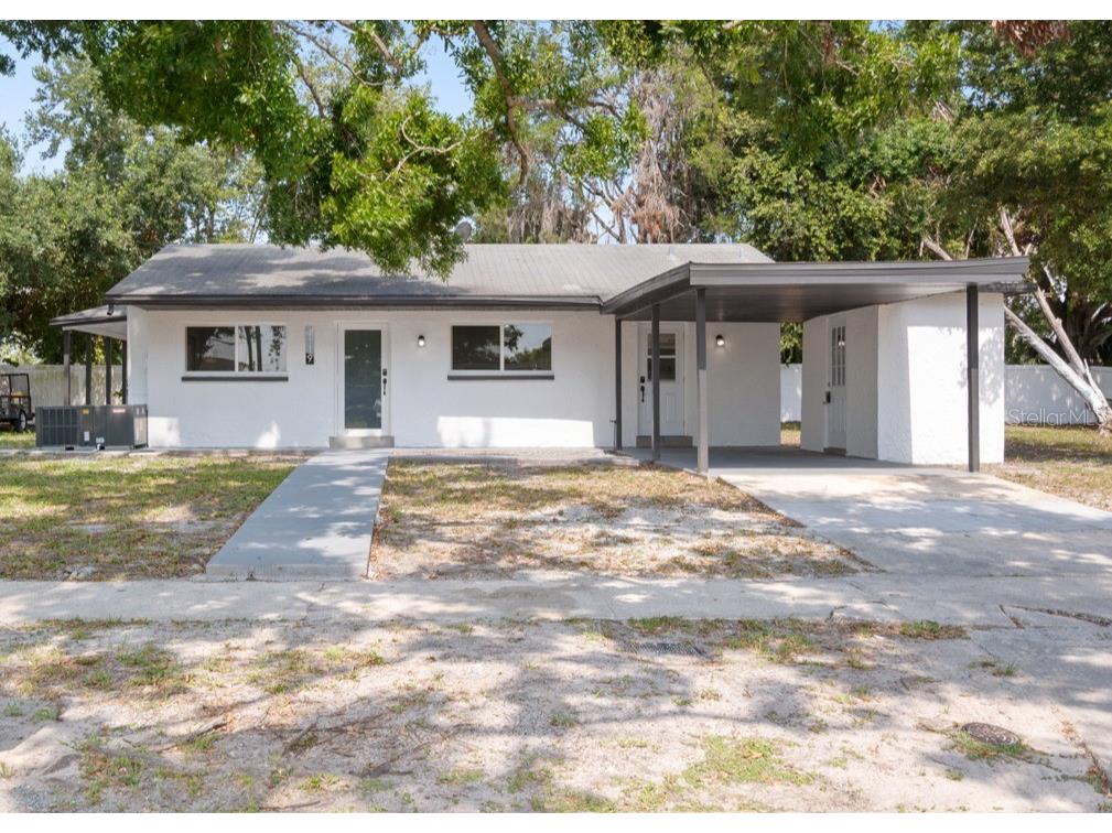 1119 Eau Claire Circle Tampa FL 33619 TB8390985 image1