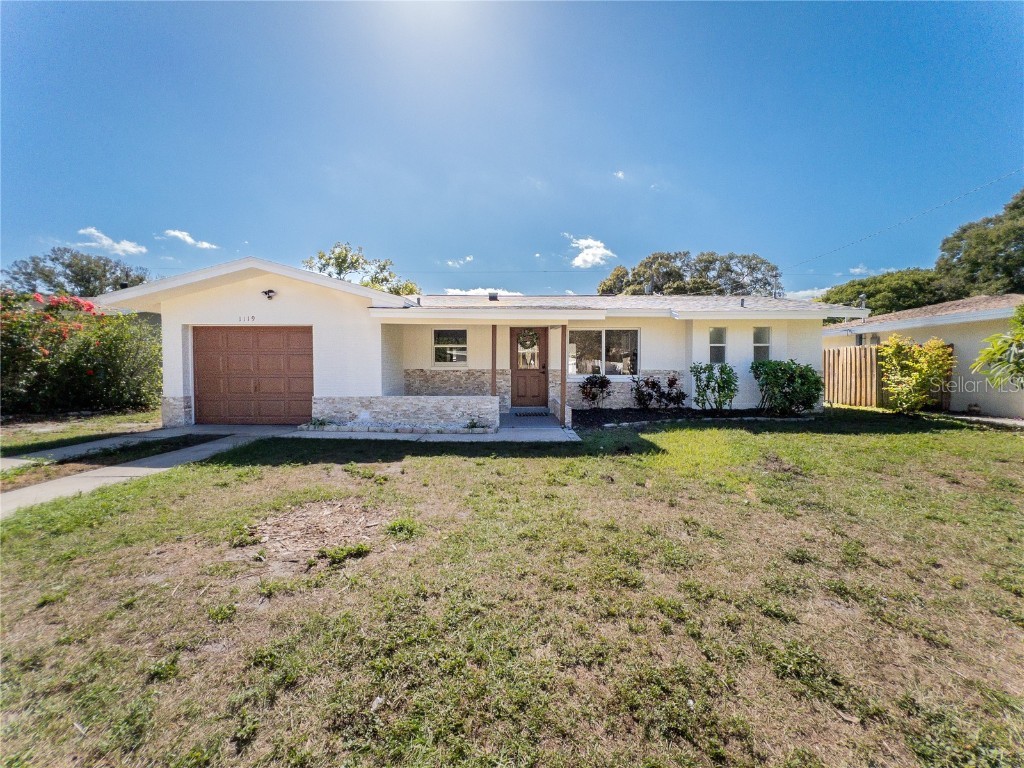 1119 N 8th Avenue NE Largo FL 33770 W7859275 image1