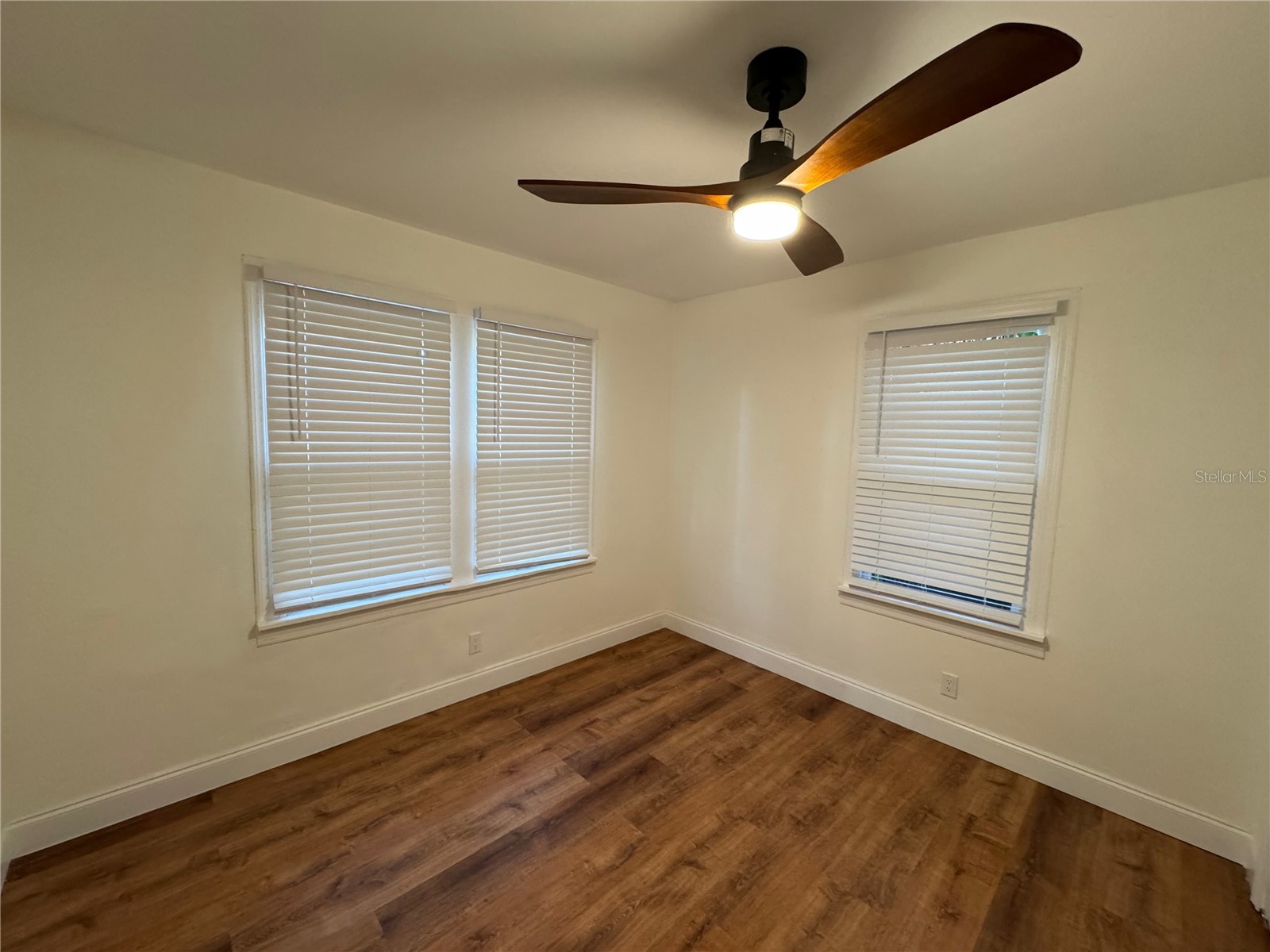 1119 Newton Avenue S Saint Petersburg FL 33705 TB8448262 image12