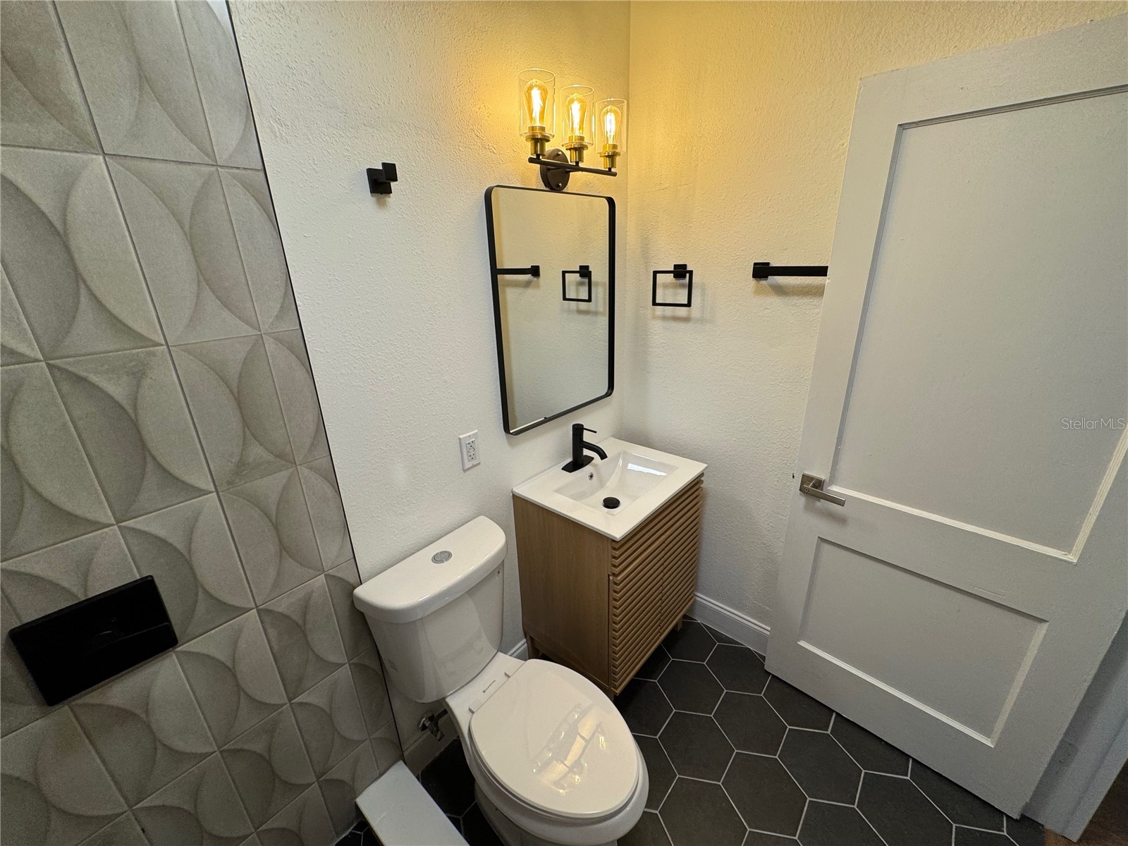 1119 Newton Avenue S Saint Petersburg FL 33705 TB8448262 image17