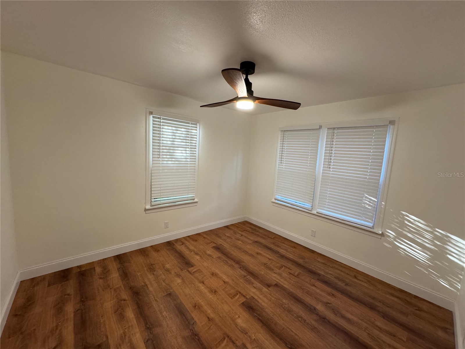 1119 Newton Avenue S Saint Petersburg FL 33705 TB8448262 image8