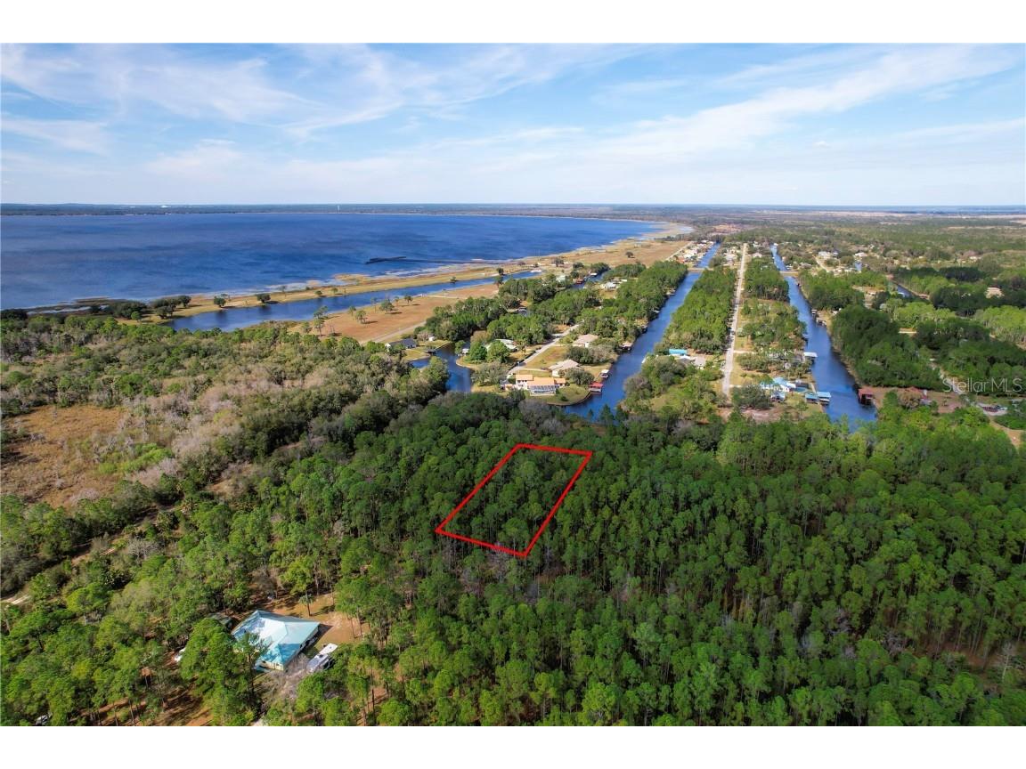 1119 Poinciana Drive Indian Lake Estates FL 33855 - LAKE WEOHYAKAPKA O6001256 image1