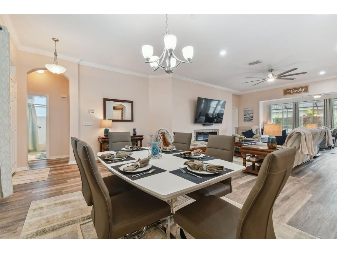 1119 Villeroy Drive Sun City Center FL 33573 T3551435 image37