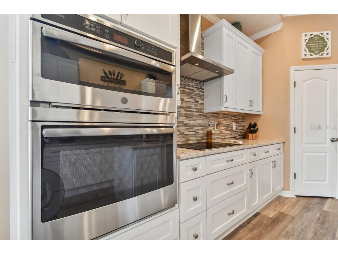 1119 Villeroy Drive Sun City Center FL 33573 T3551435 image55