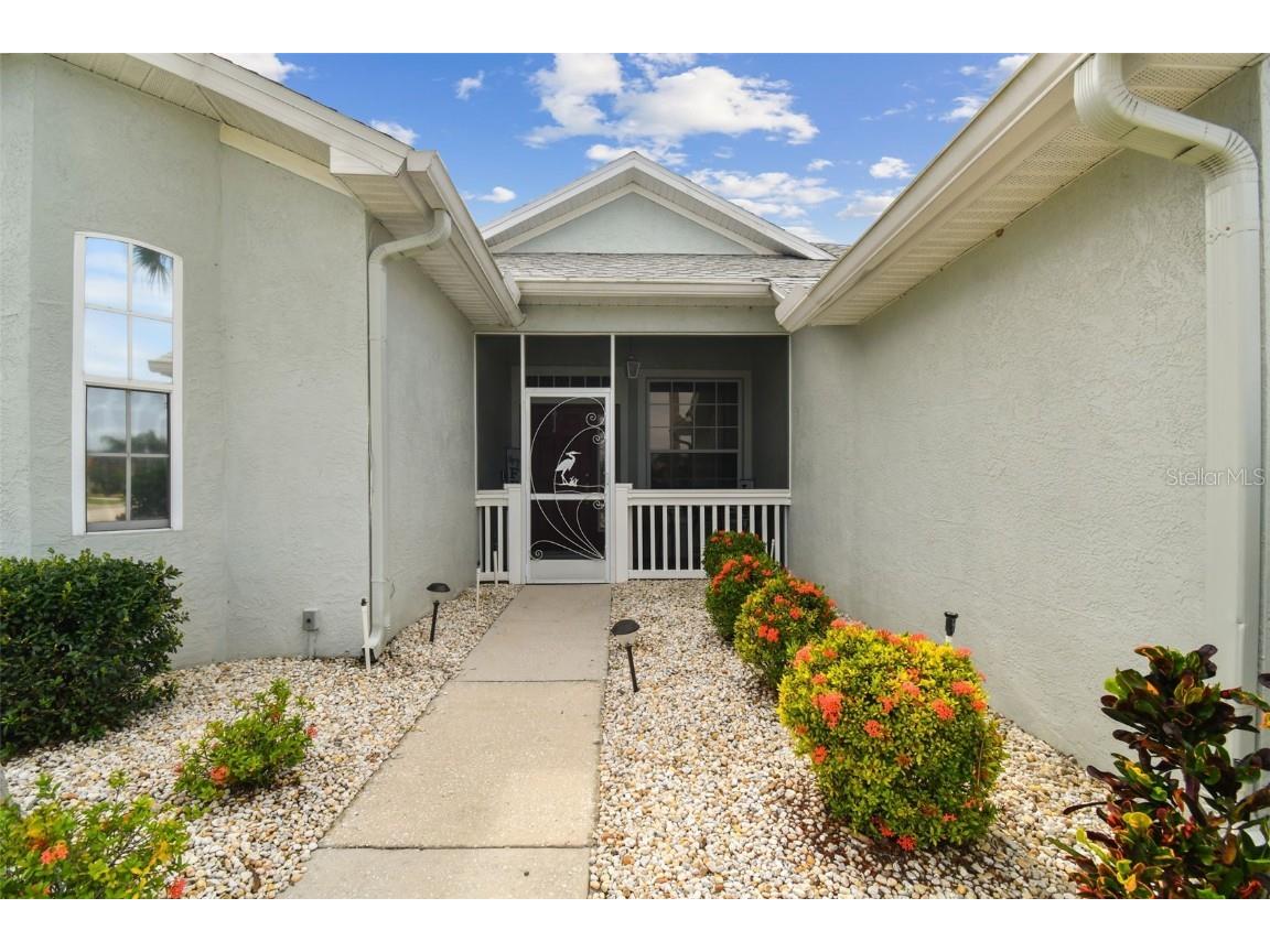 1119 Villeroy Drive Sun City Center FL 33573 T3551435 image8