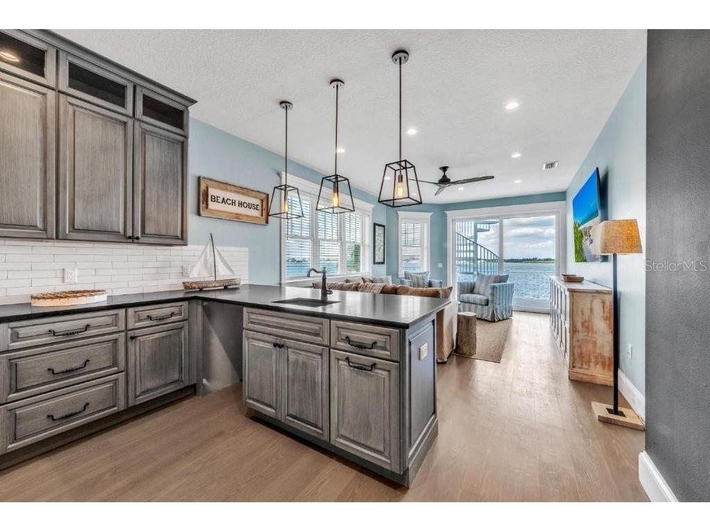 112 11th Street S Bradenton Beach FL 34217 A4660710 image25