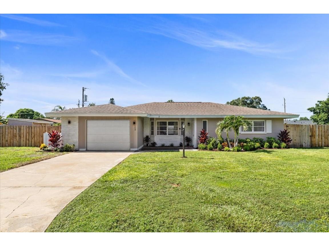 112 66th Avenue Drive W Bradenton FL 34207 A4619840 image1