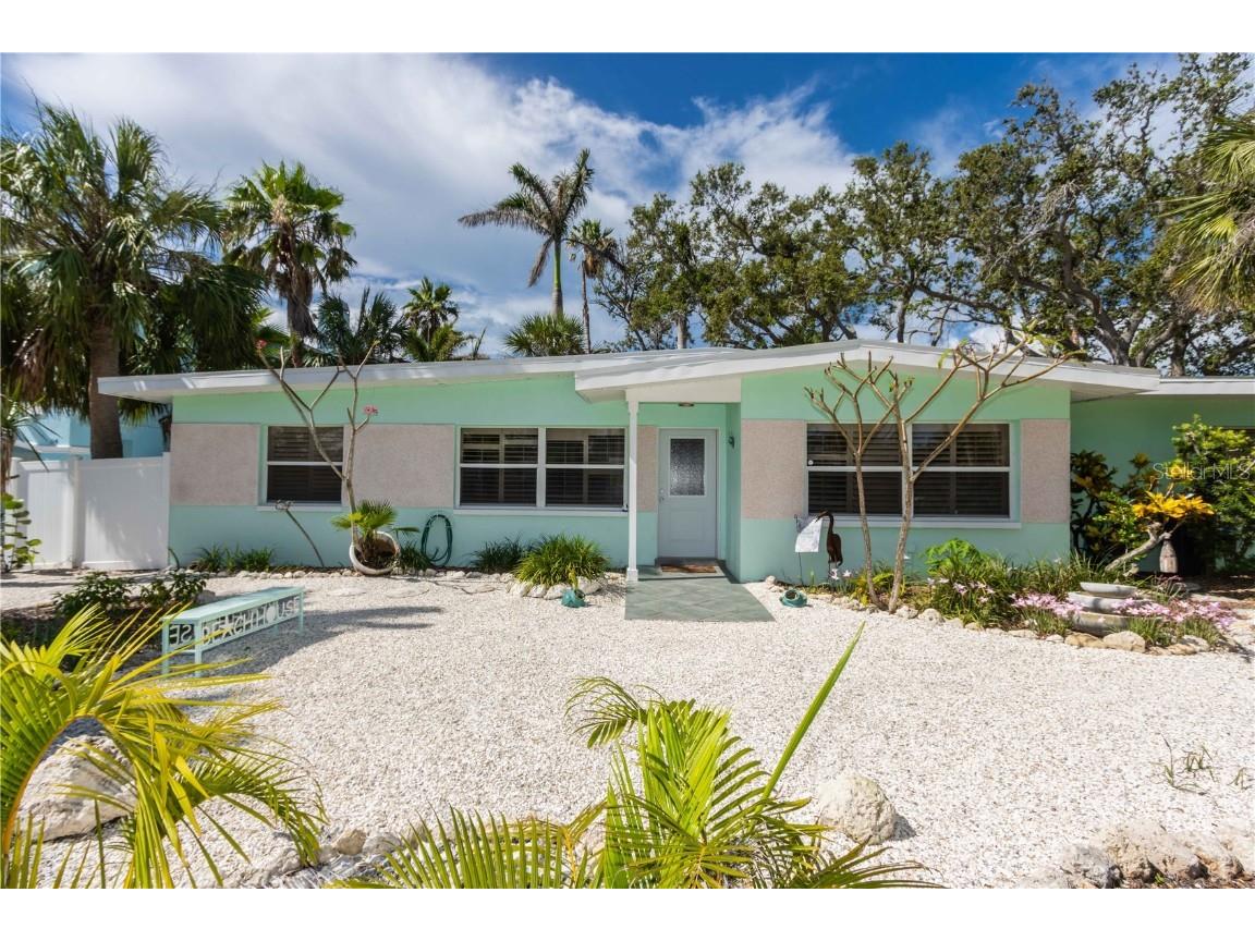 112 7th Street Belleair Beach FL 33786 TB8403237 image1