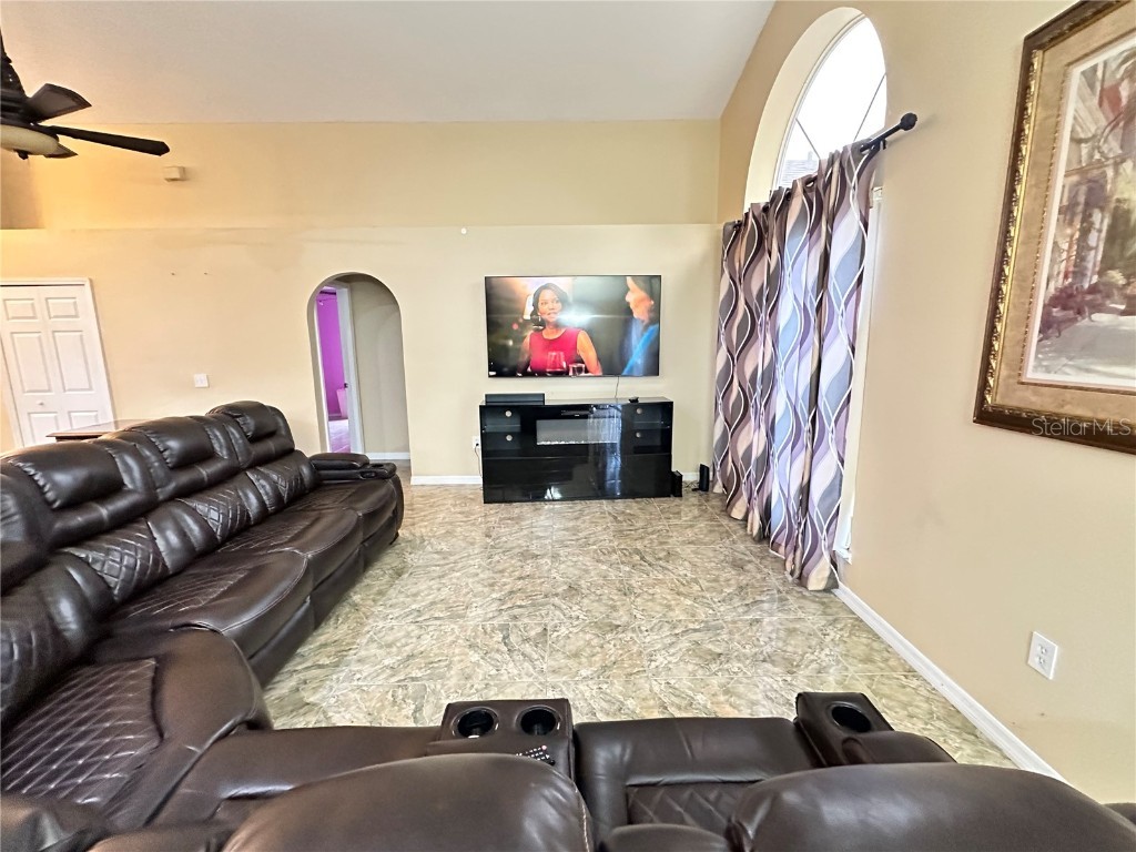 112 Dulverton Way Kissimmee FL 34758 V4945863 image5