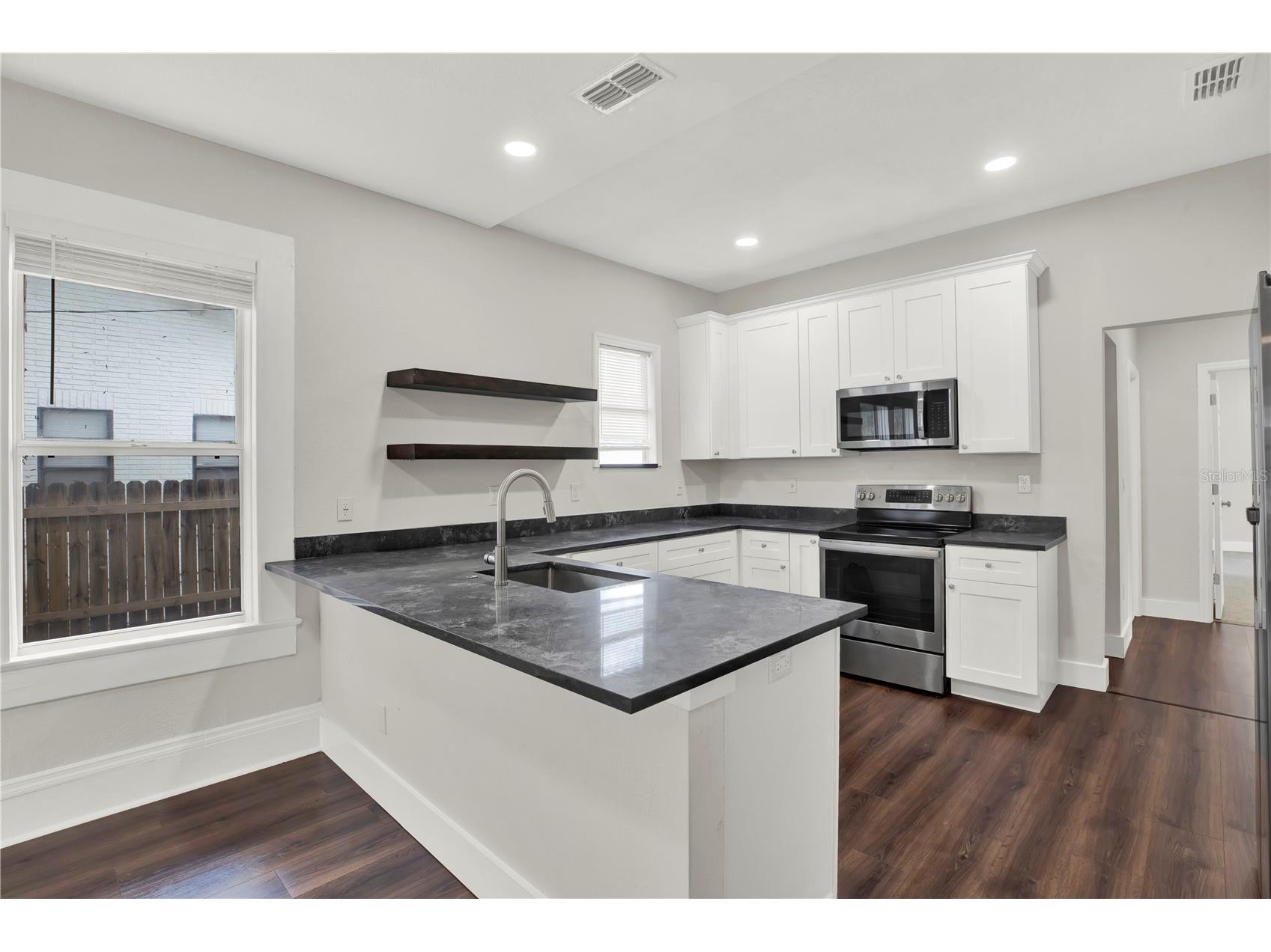 112 E Emily Street Tampa FL 33603 TB8511629 image6