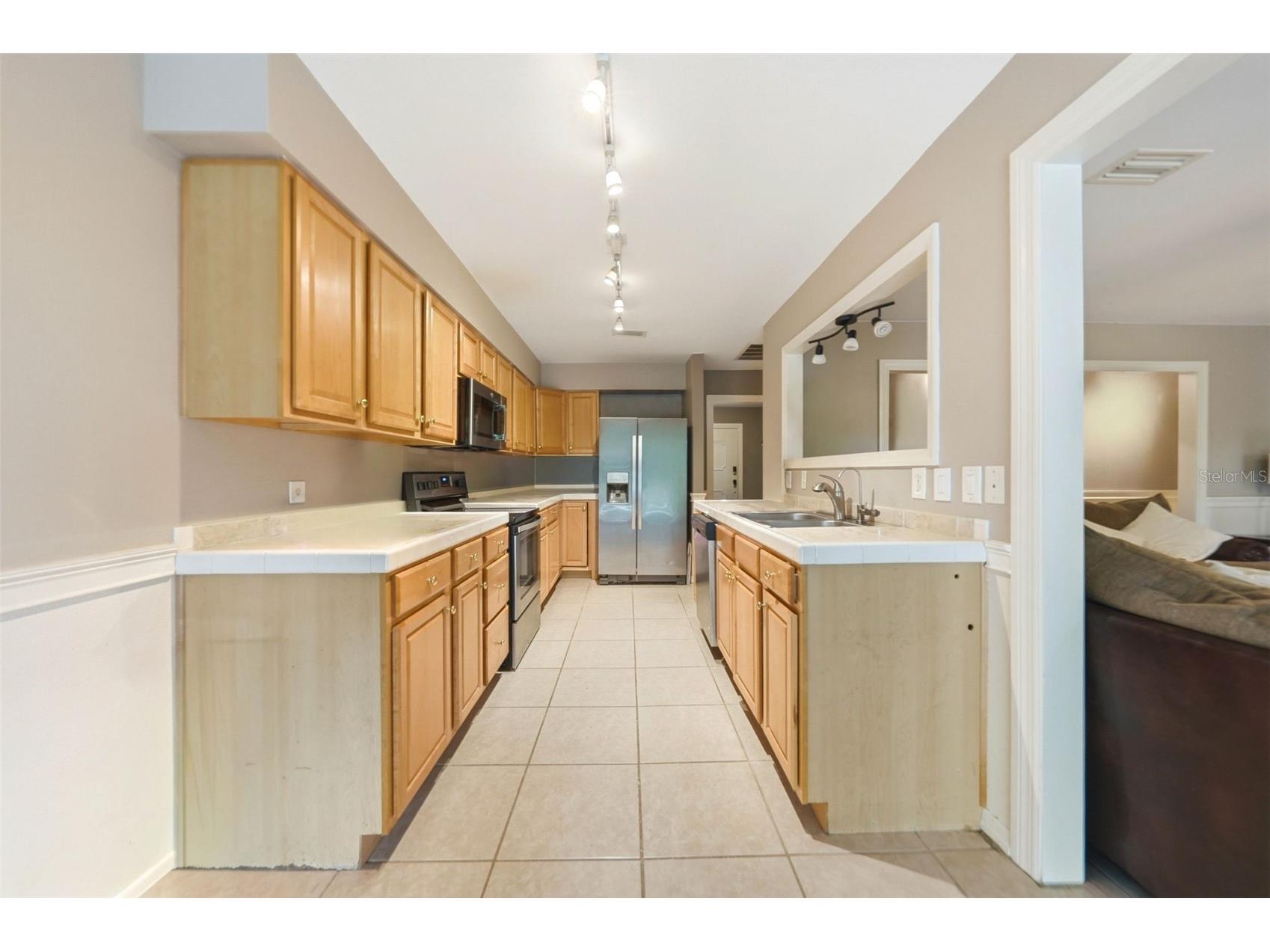 112 E Gardenia Street Howey In The Hills FL 34737 G5113528 image10