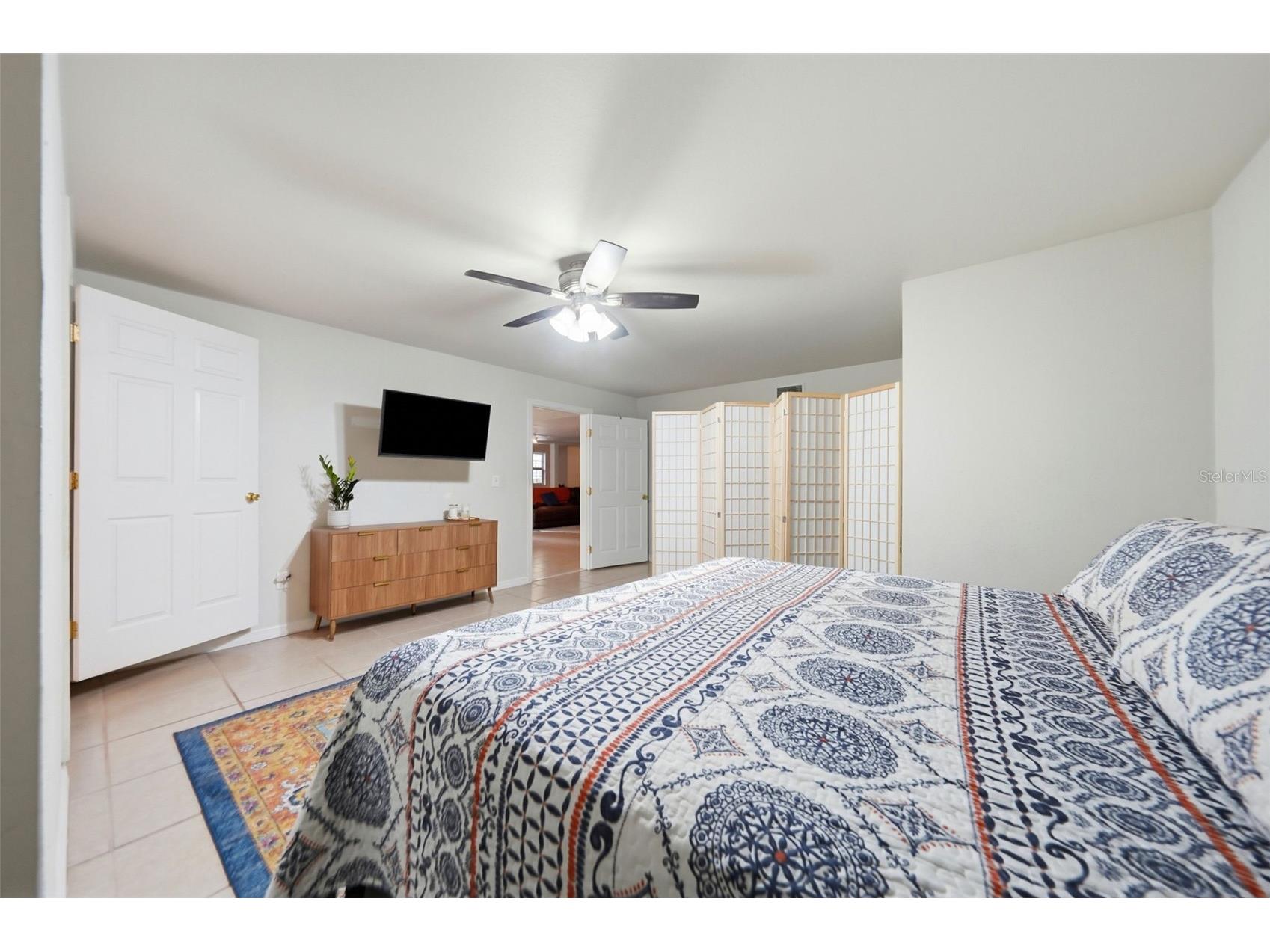 112 E Gardenia Street Howey In The Hills FL 34737 G5113528 image35