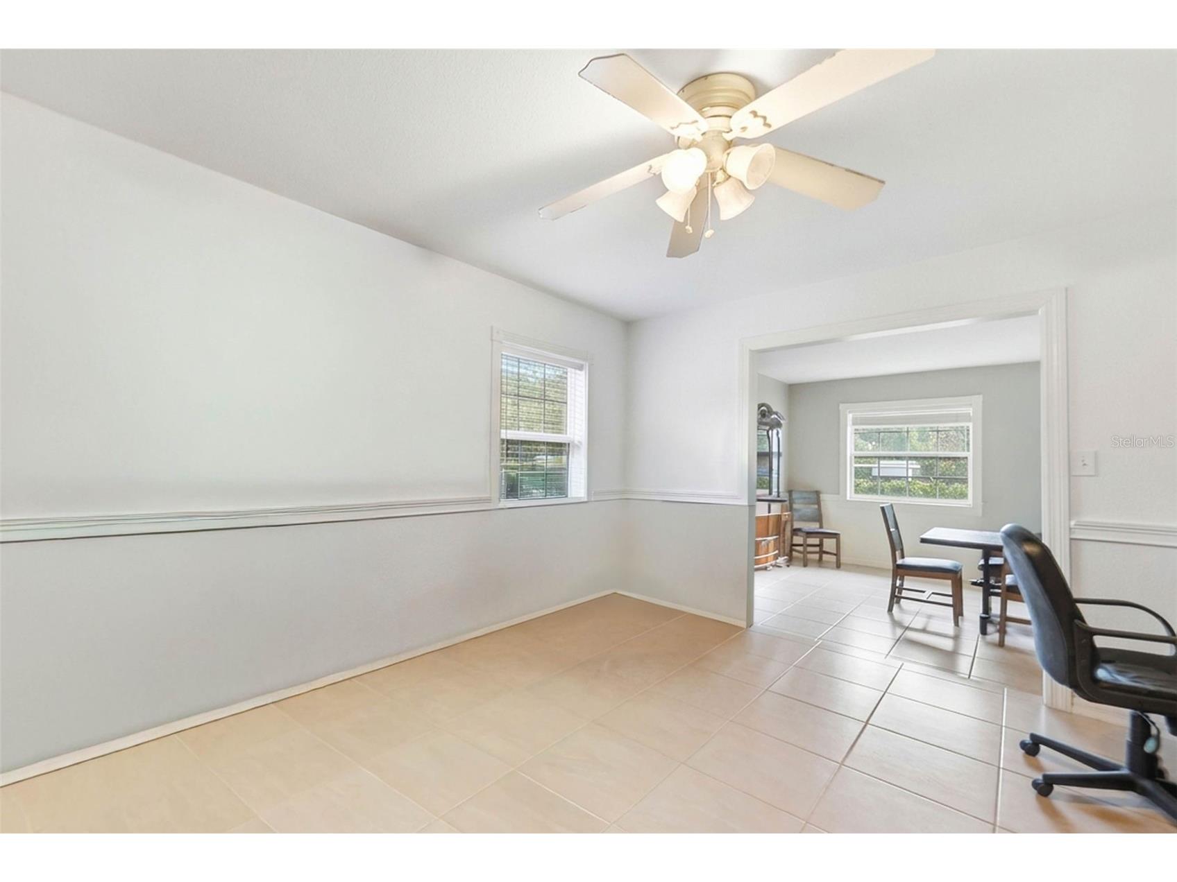 112 E Gardenia Street Howey In The Hills FL 34737 G5113528 image7