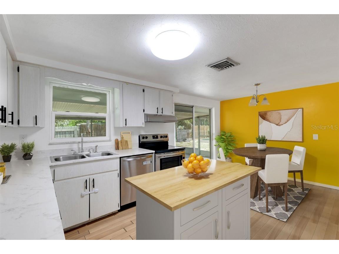 112 E Marland Court Nokomis FL 34275 A4654463 image3