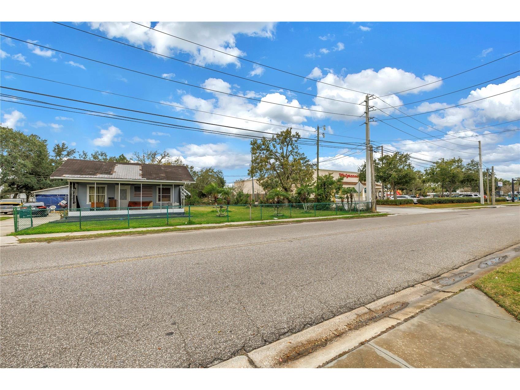 112 E Martin Luther King Jr Drive Tarpon Springs FL 34689 TB8463758 image3