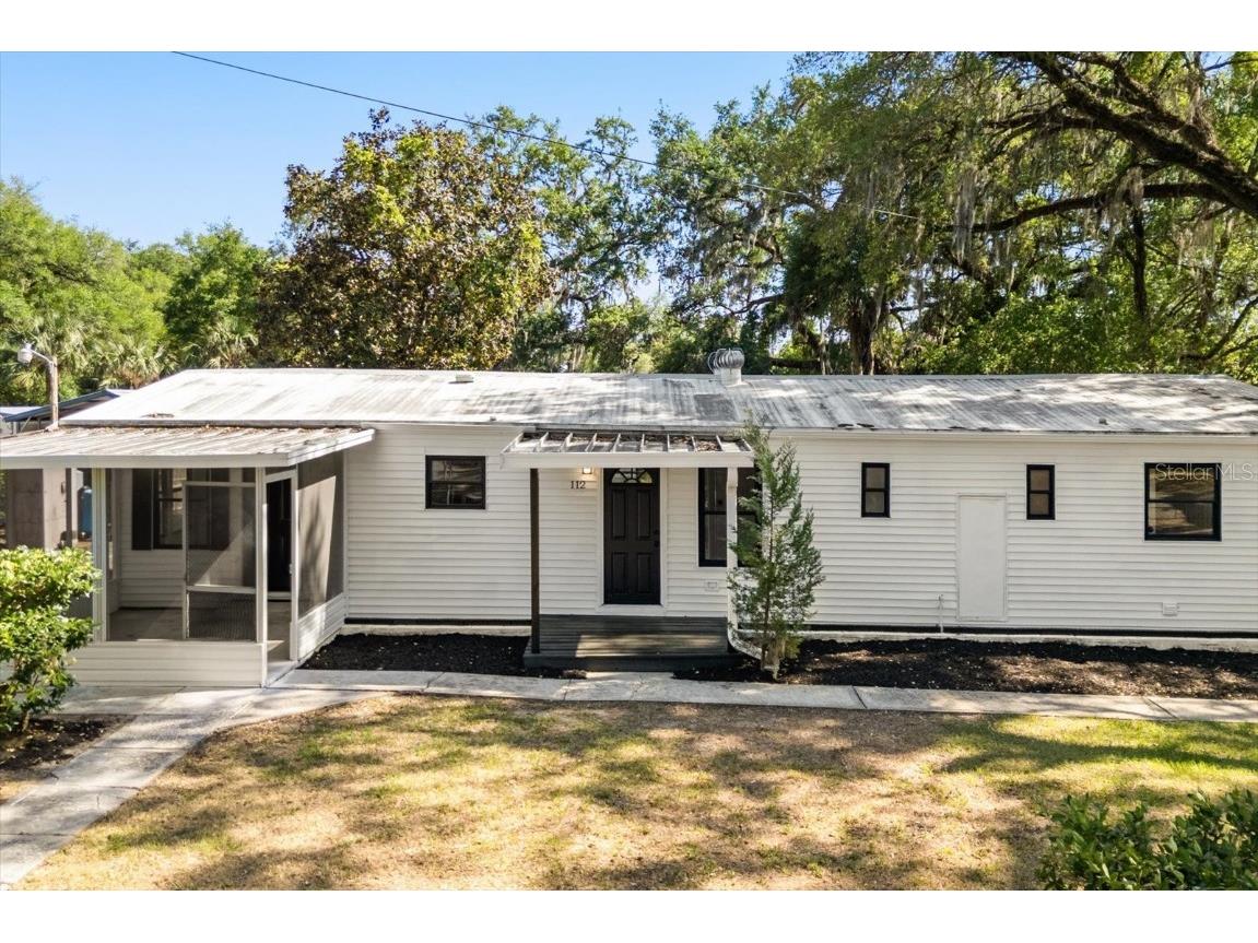 112 E Mcclendon Street Lady Lake FL 32159 S5136996 image1