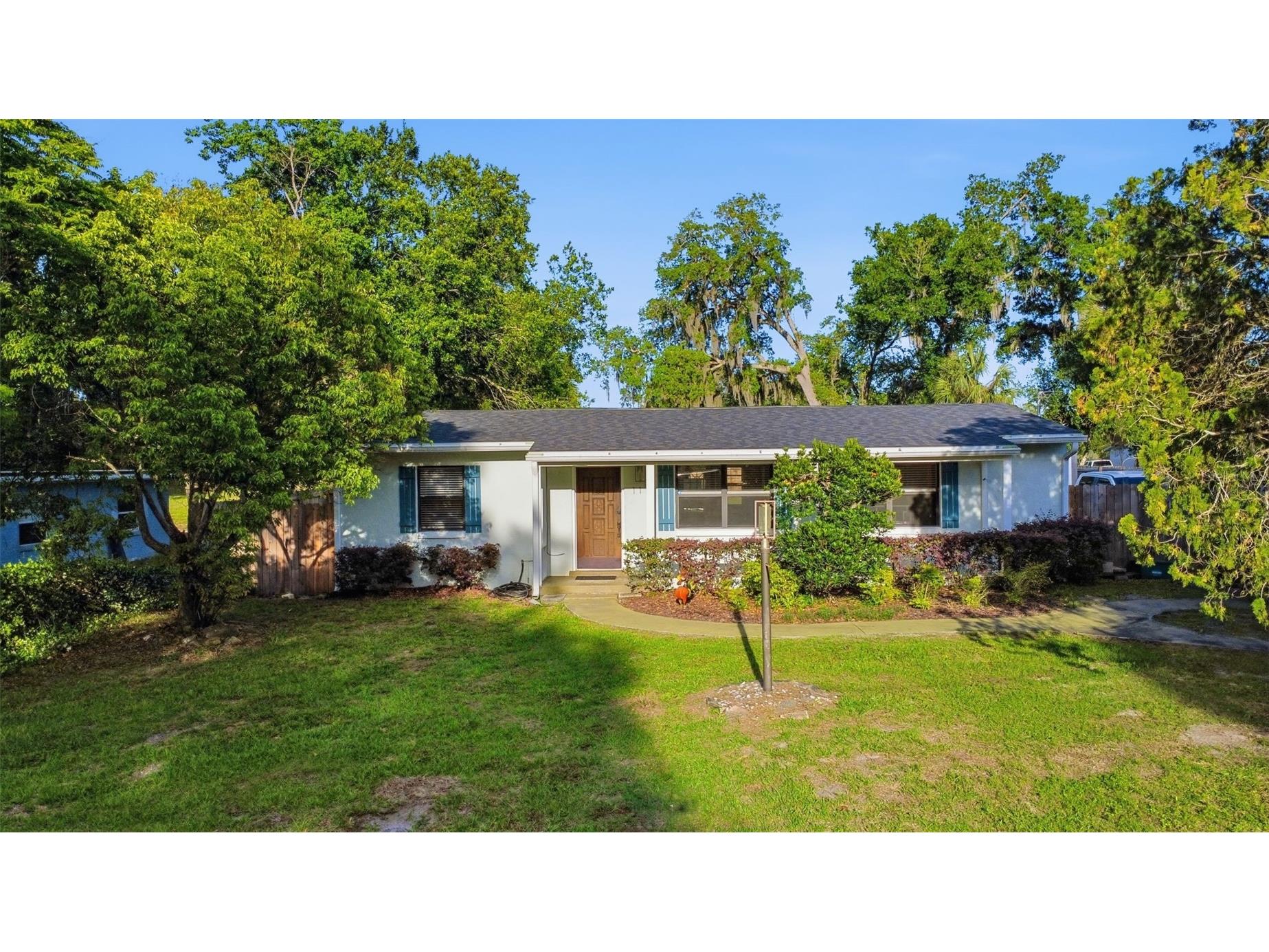 112 Edwards Avenue Orange City FL 32763 V4948493 image1