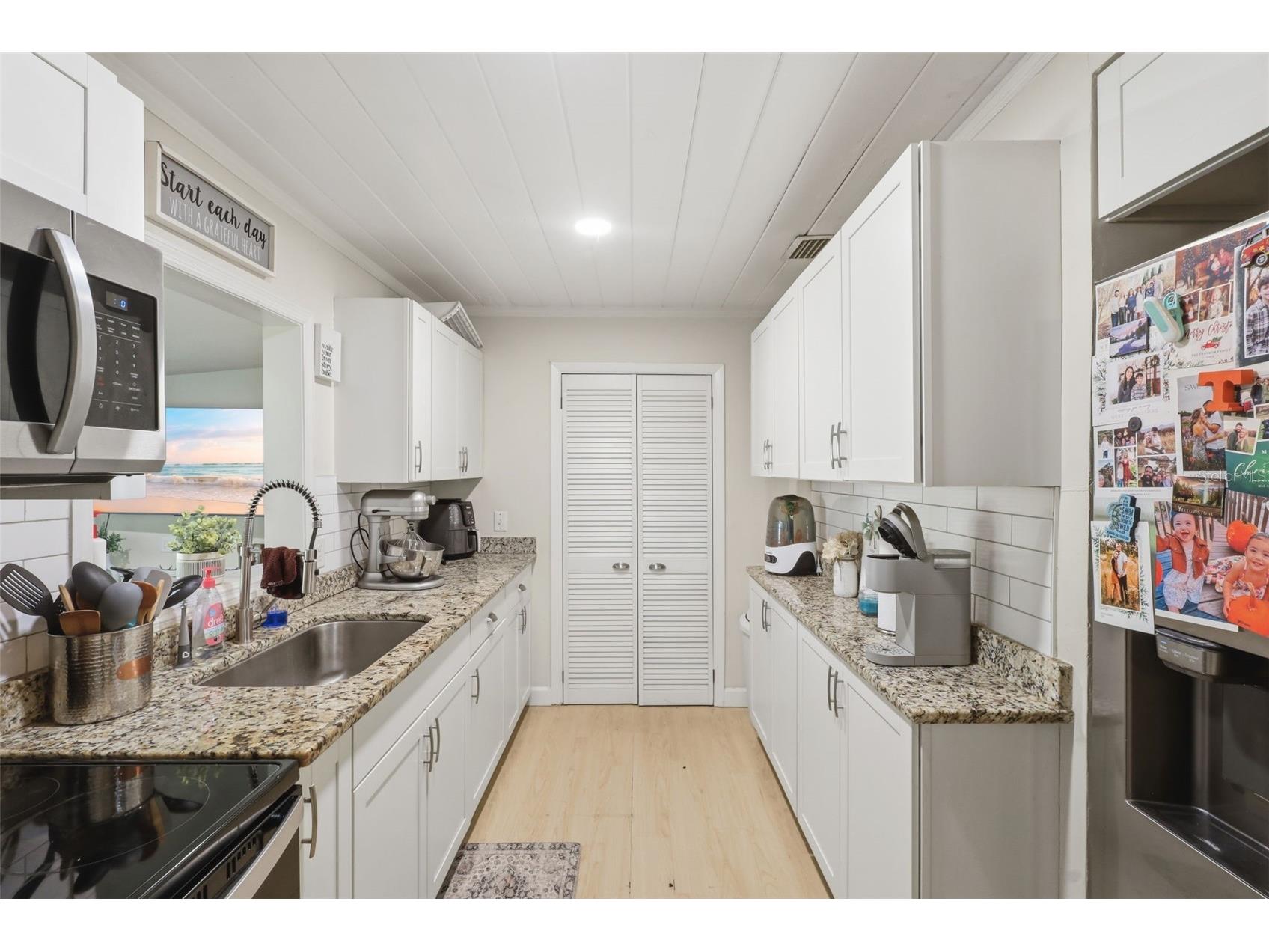 112 Edwards Avenue Orange City FL 32763 V4948493 image13